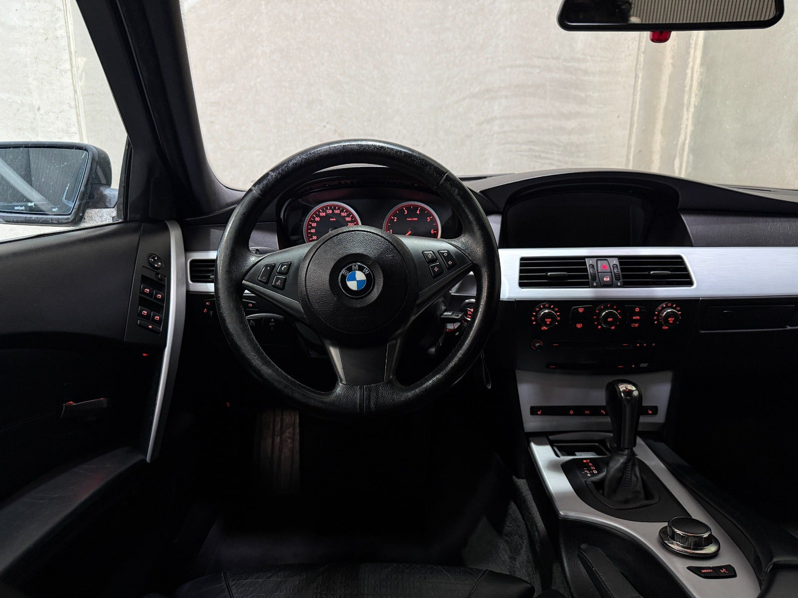 undefined BMW 550i fra 2005