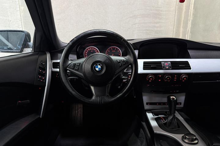 undefined BMW 550i fra 2005