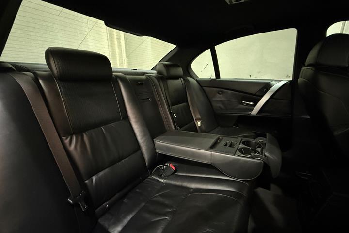 undefined BMW 550i fra 2005