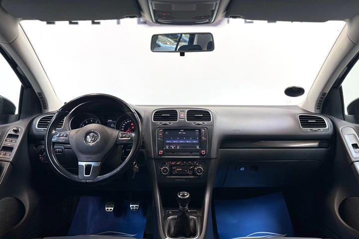 Sort VW Golf VI fra 2012