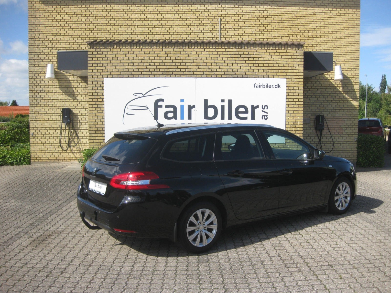 Sort Peugeot 308 fra 2016