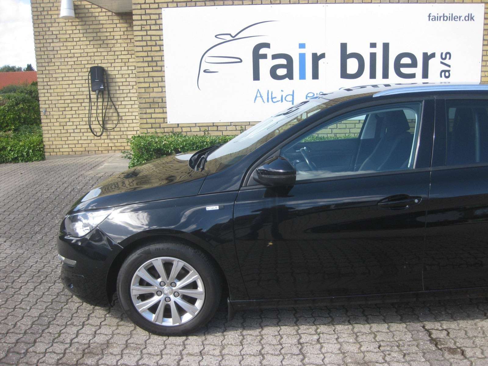 Sort Peugeot 308 fra 2016
