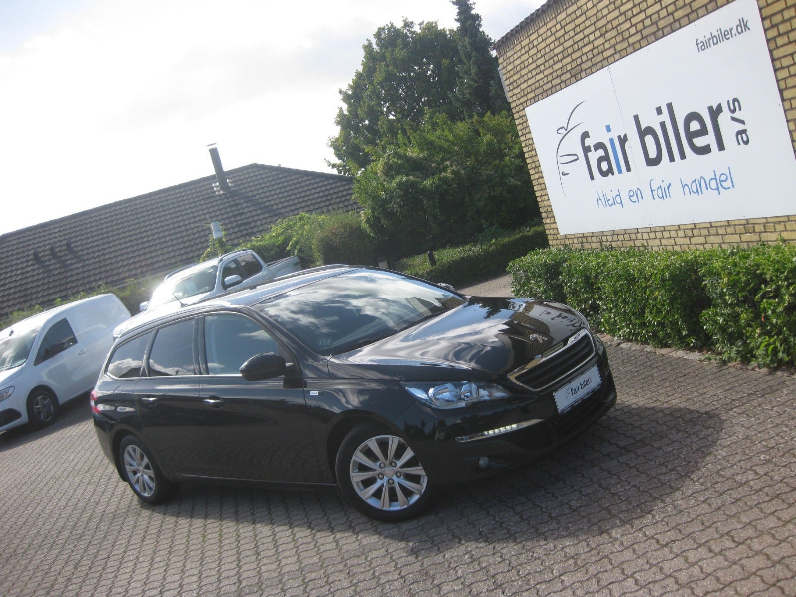 Sort Peugeot 308 fra 2016