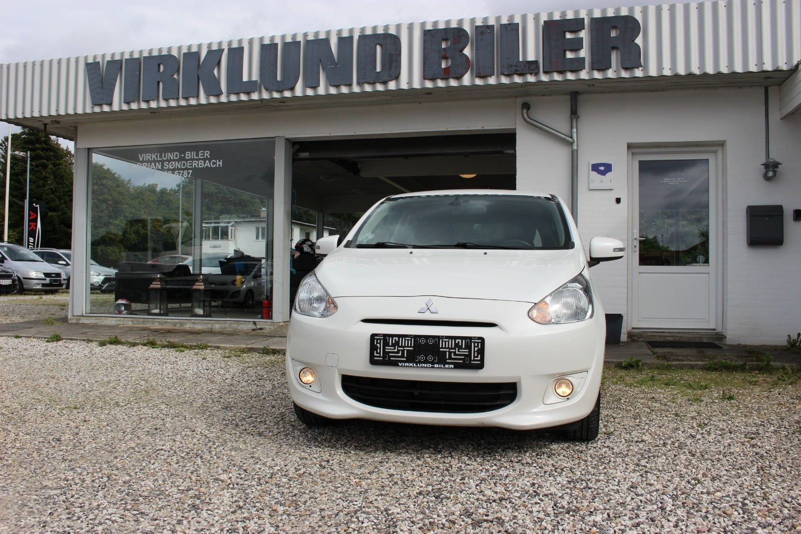 Hvid Mitsubishi Space Star fra 2015