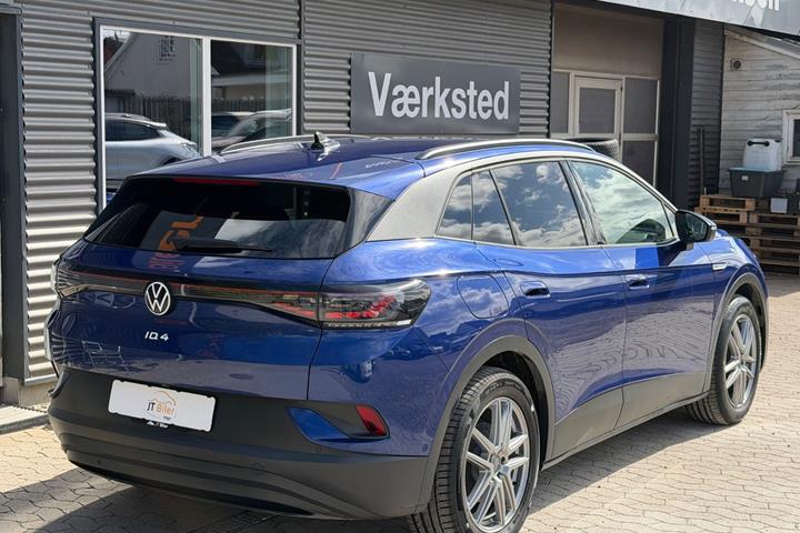 Blå VW ID.4 fra 2023