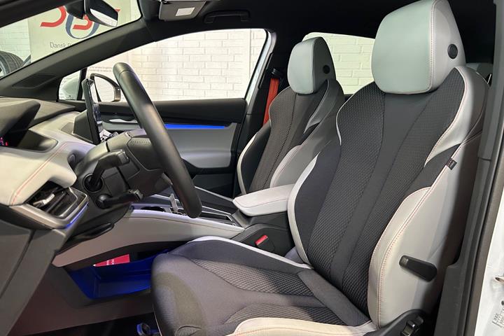 Hvid Skoda Elroq fra 2025