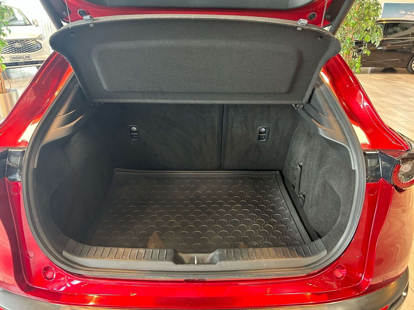 Rød Mazda CX-30 fra 2019