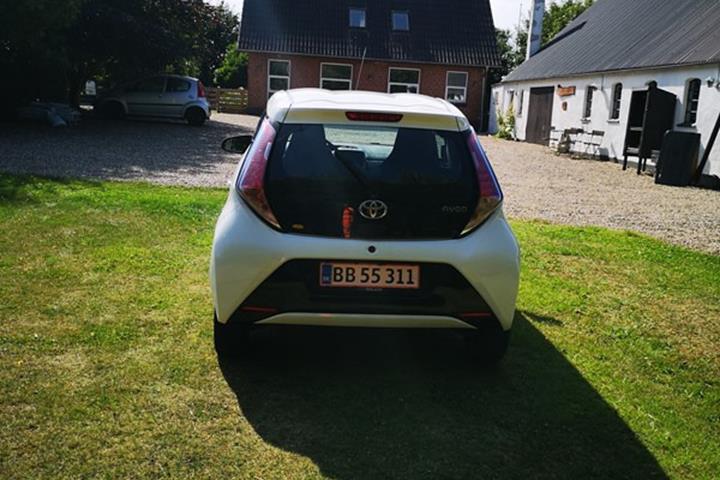 undefined Toyota Aygo fra 2015
