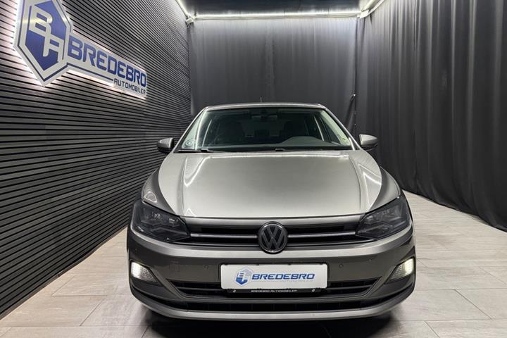 Grå VW Polo fra 2020