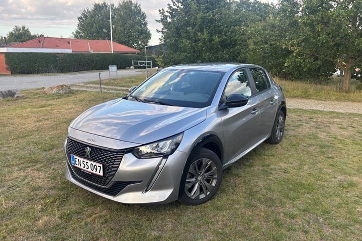 undefined Peugeot 208 fra 2023