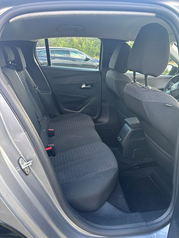 undefined Peugeot 208 fra 2023