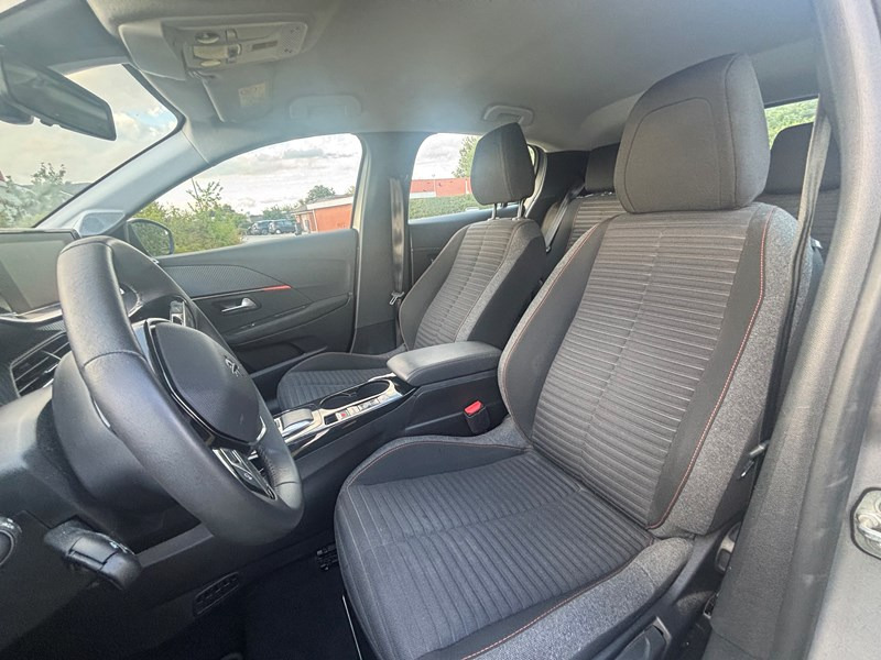 undefined Peugeot 208 fra 2023