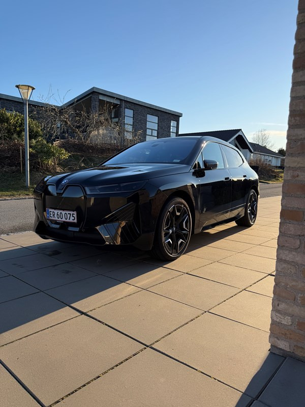 BMW iX XDRIVE40 240 KW