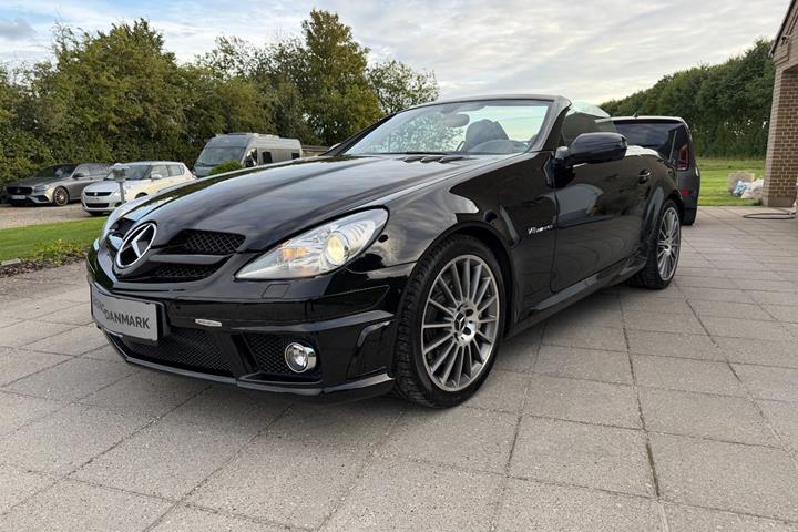 Sort Mercedes SLK55 fra 2010