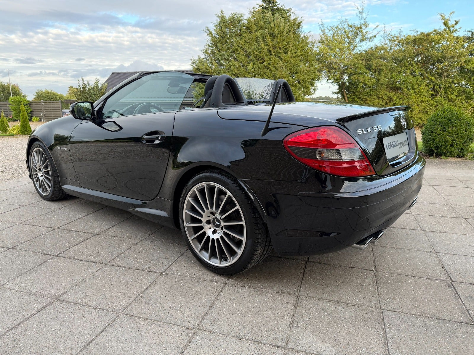Sort Mercedes SLK55 fra 2010