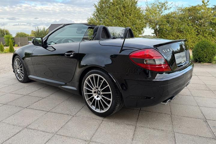 Sort Mercedes SLK55 fra 2010