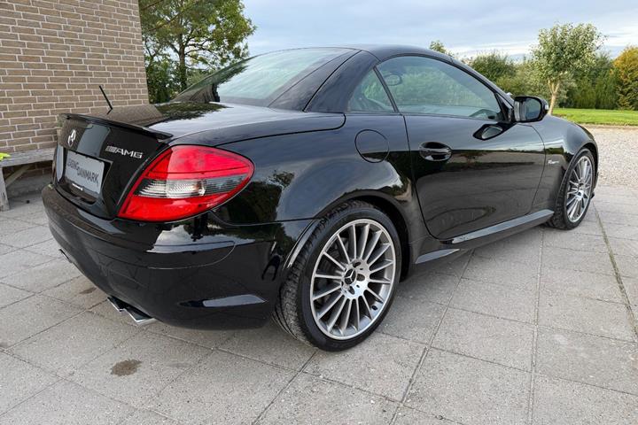 Sort Mercedes SLK55 fra 2010