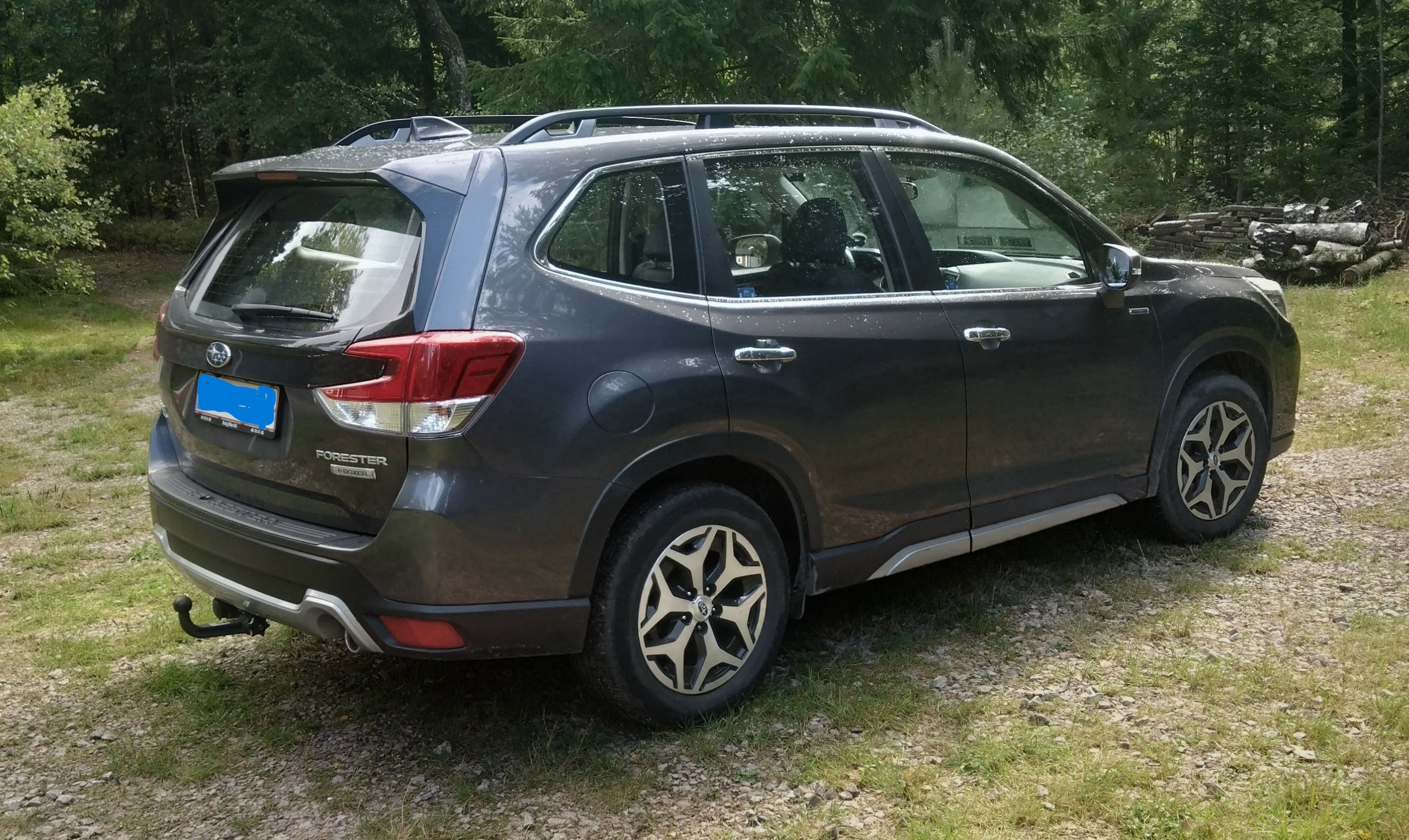 Sort Subaru Forester fra 2021