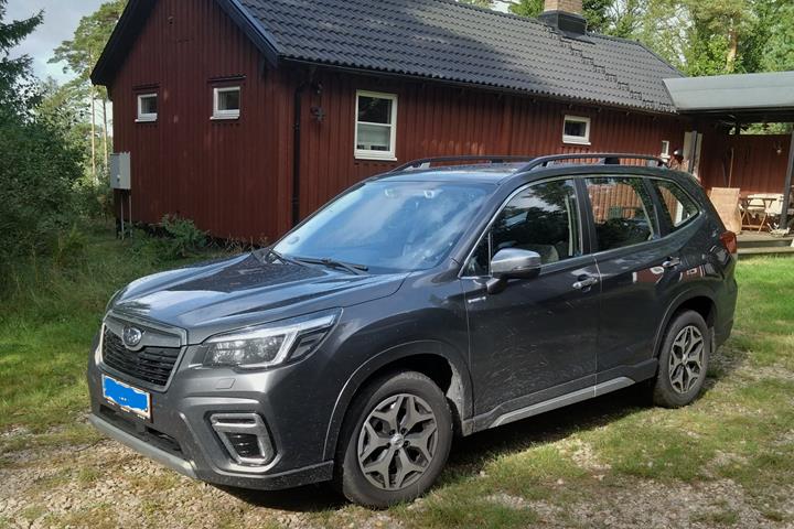 Sort Subaru Forester fra 2021