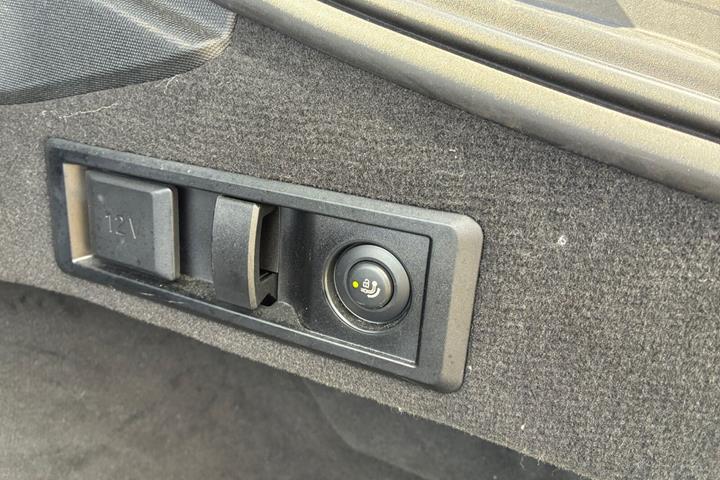 Sort BMW i4 fra 2023