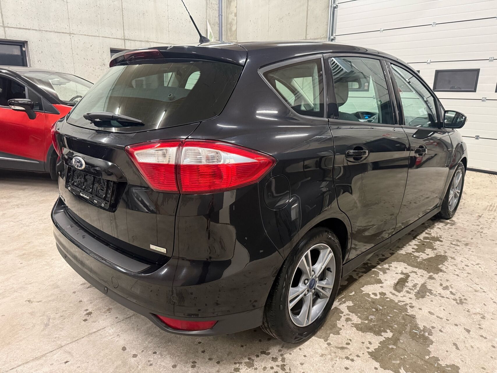 Sort Ford C-MAX fra 2015