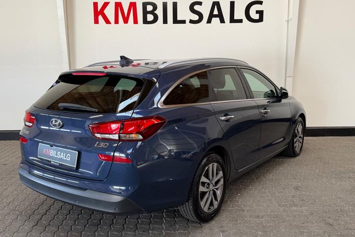 Blå Hyundai i30 fra 2018