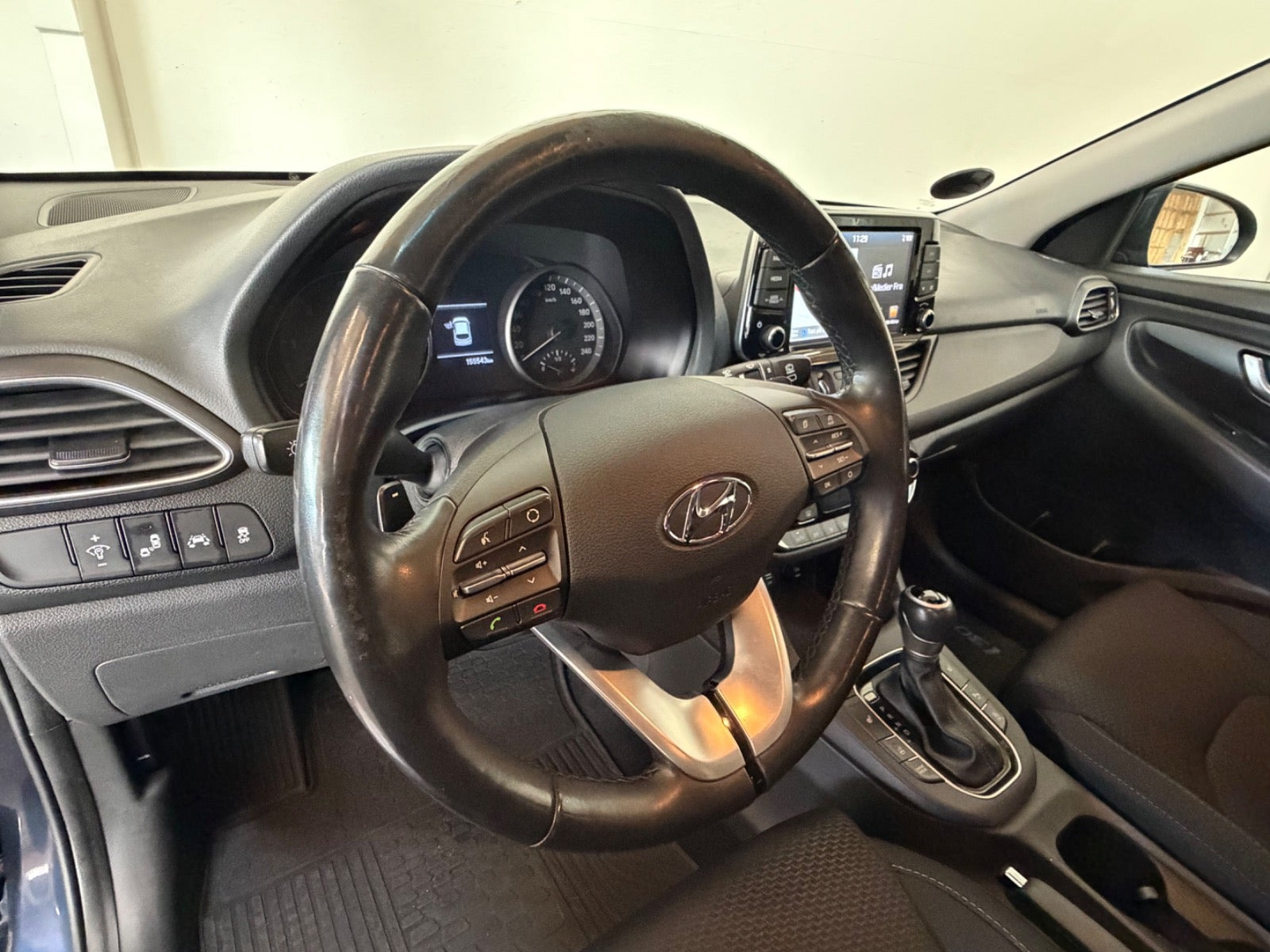 Blå Hyundai i30 fra 2018