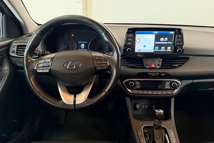 Blå Hyundai i30 fra 2018