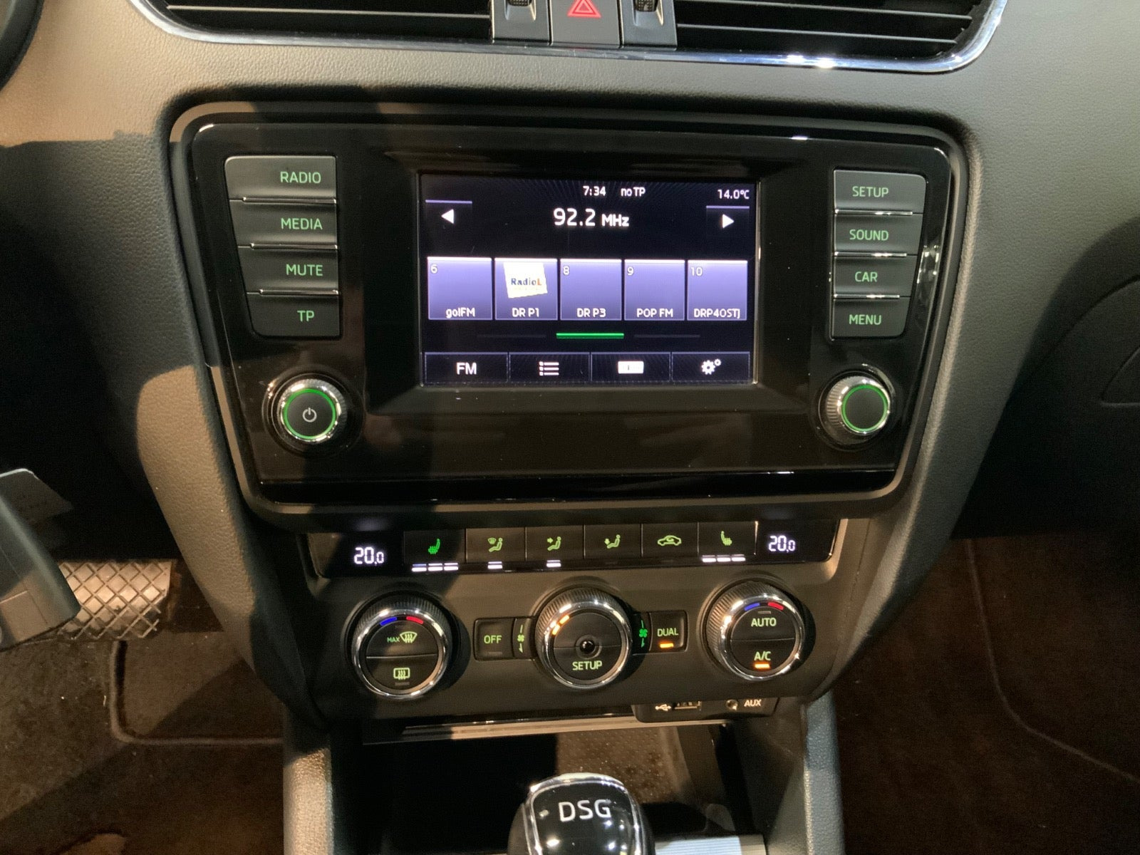 Hvid Skoda Octavia fra 2015