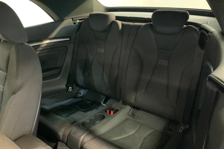 Grå Audi A3 fra 2016