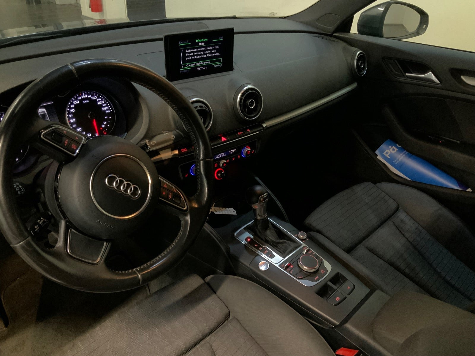 Grå Audi A3 fra 2016