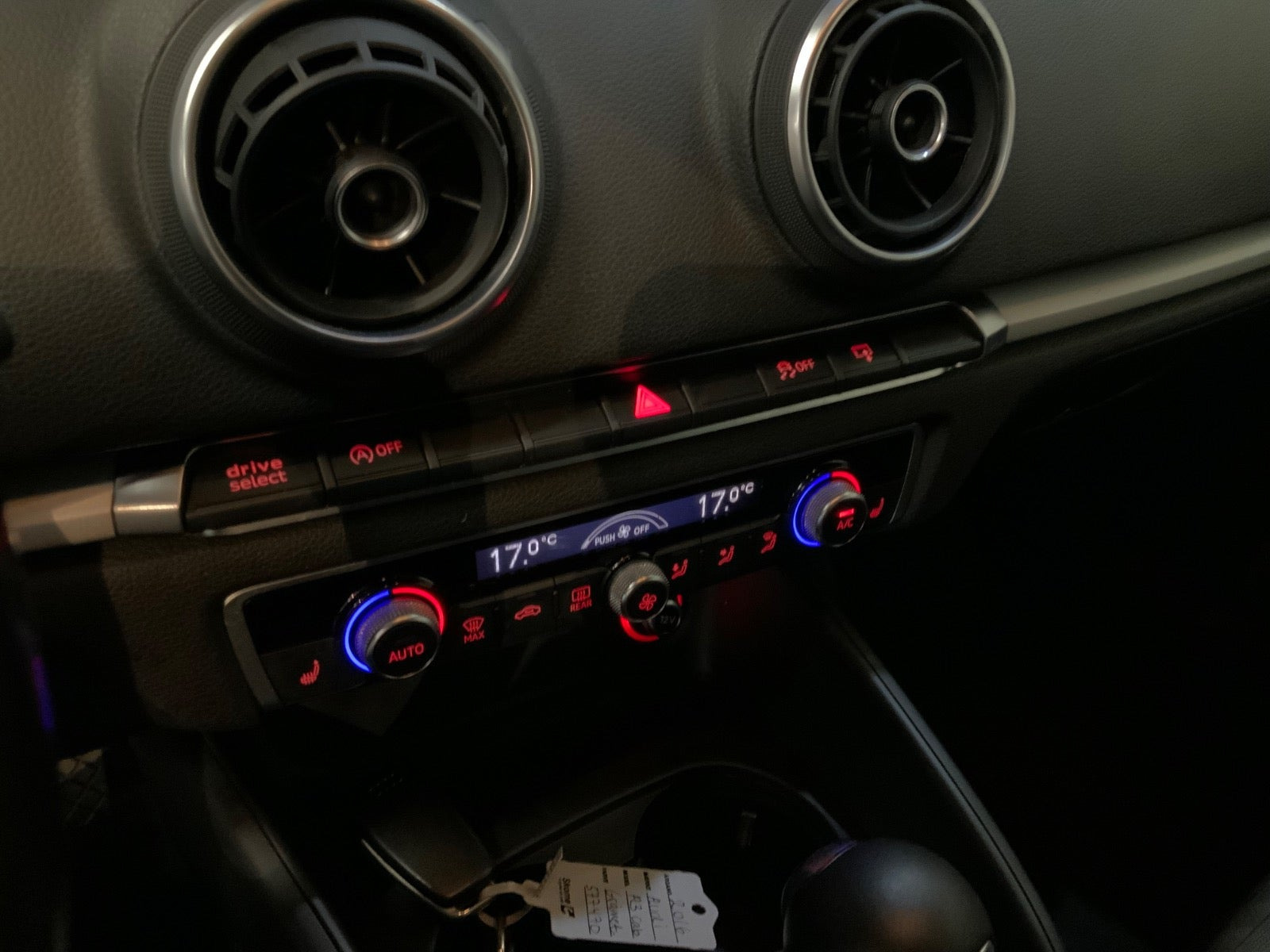 Grå Audi A3 fra 2016