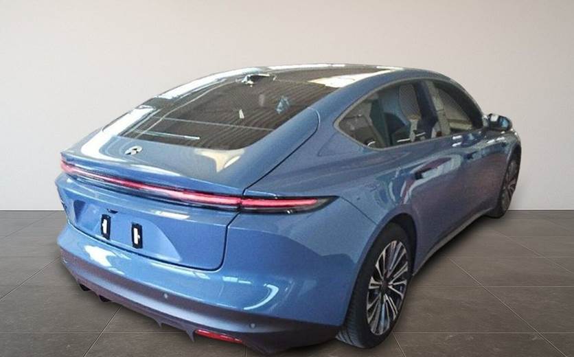 Nio ET5