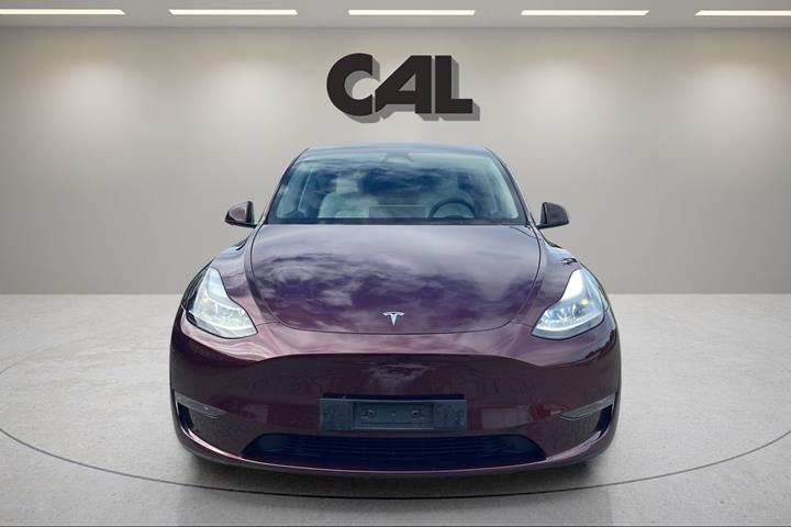 Lilla Tesla Model Y fra 2024