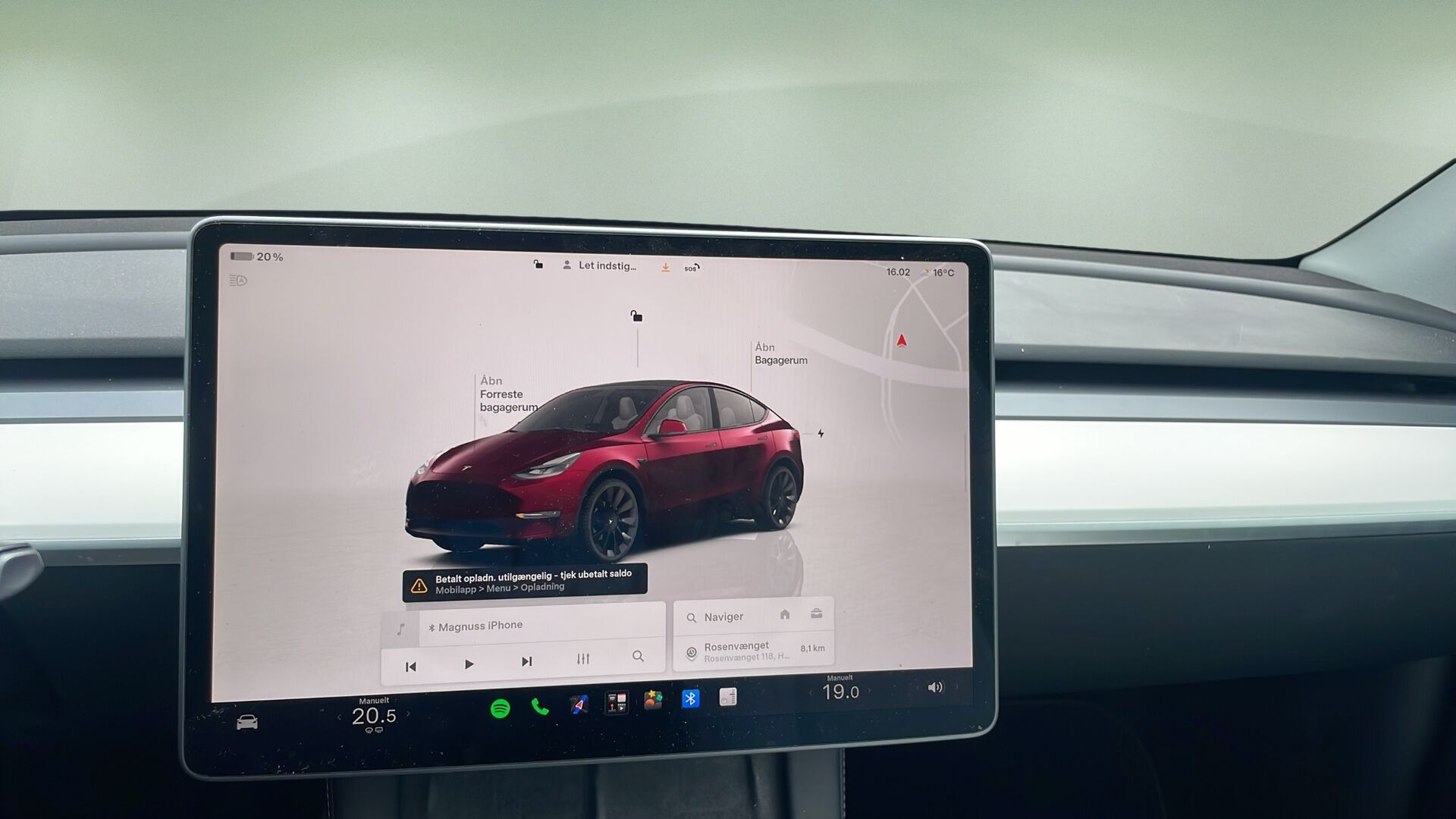 Lilla Tesla Model Y fra 2024