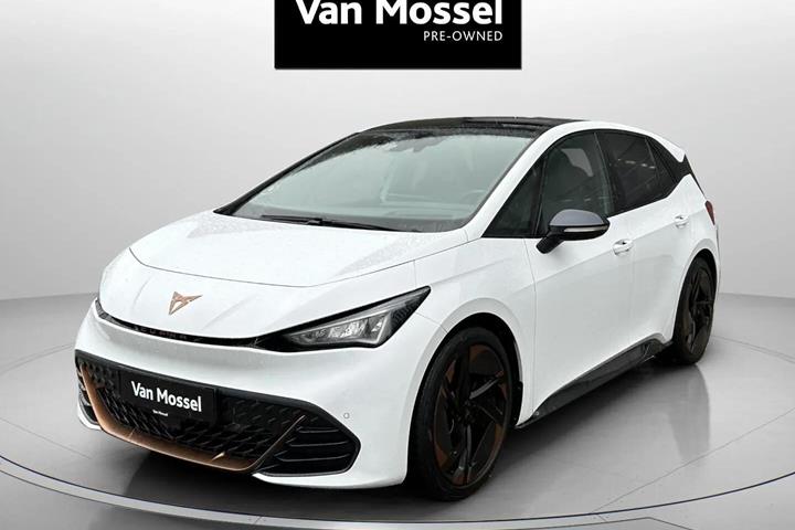 Hvid Cupra Born fra 2021 set udefra