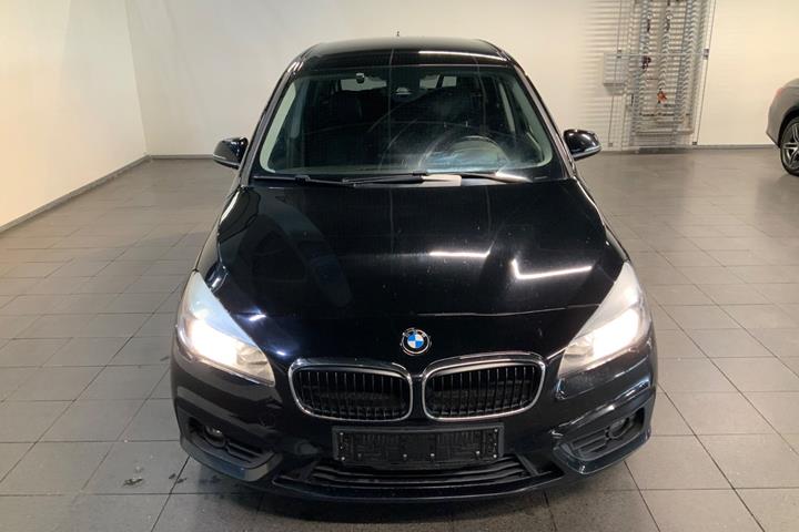 Sort BMW 218d fra 2016