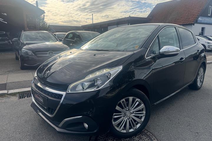 undefined Peugeot 208 fra 2016