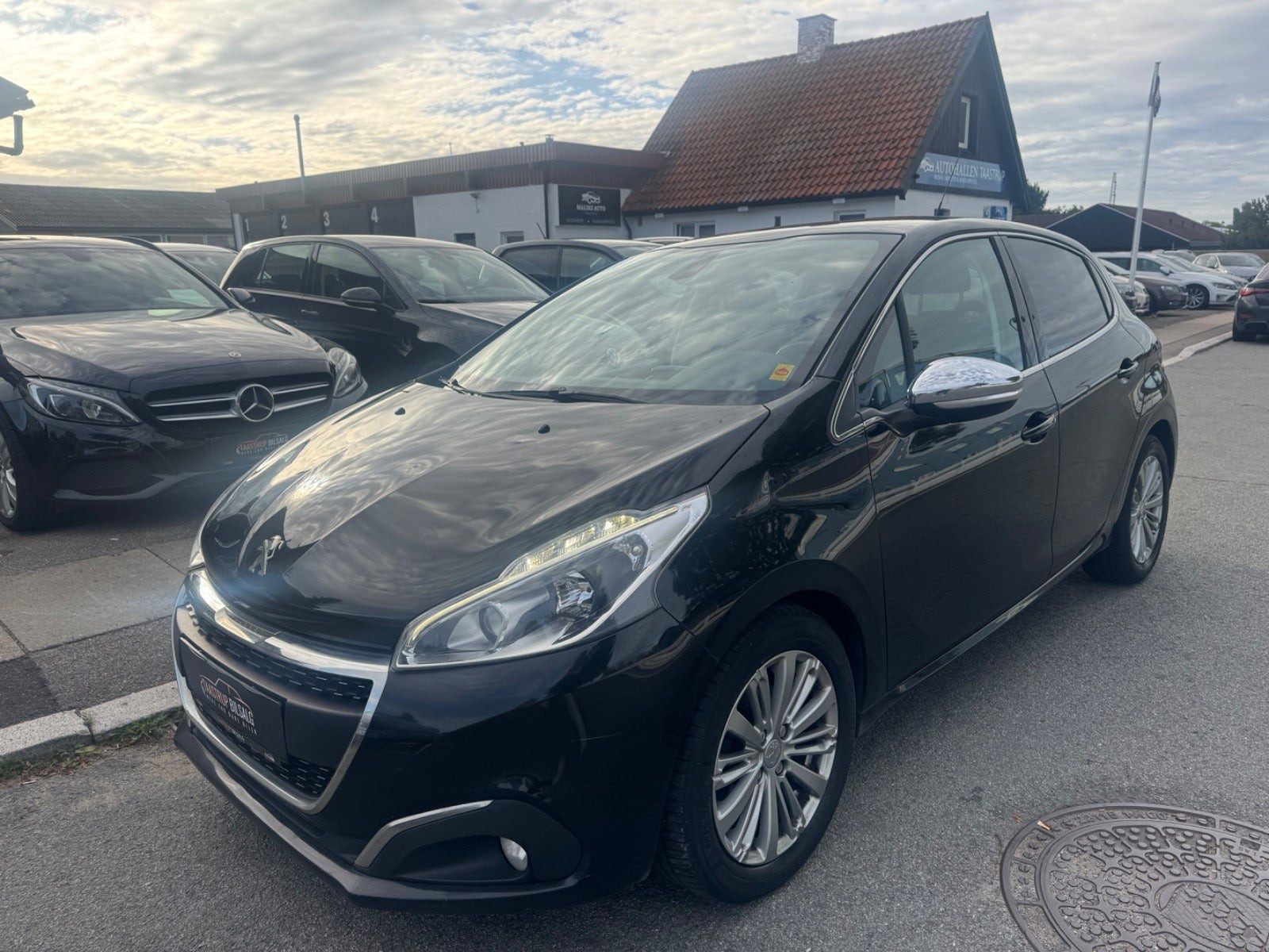 undefined Peugeot 208 fra 2016