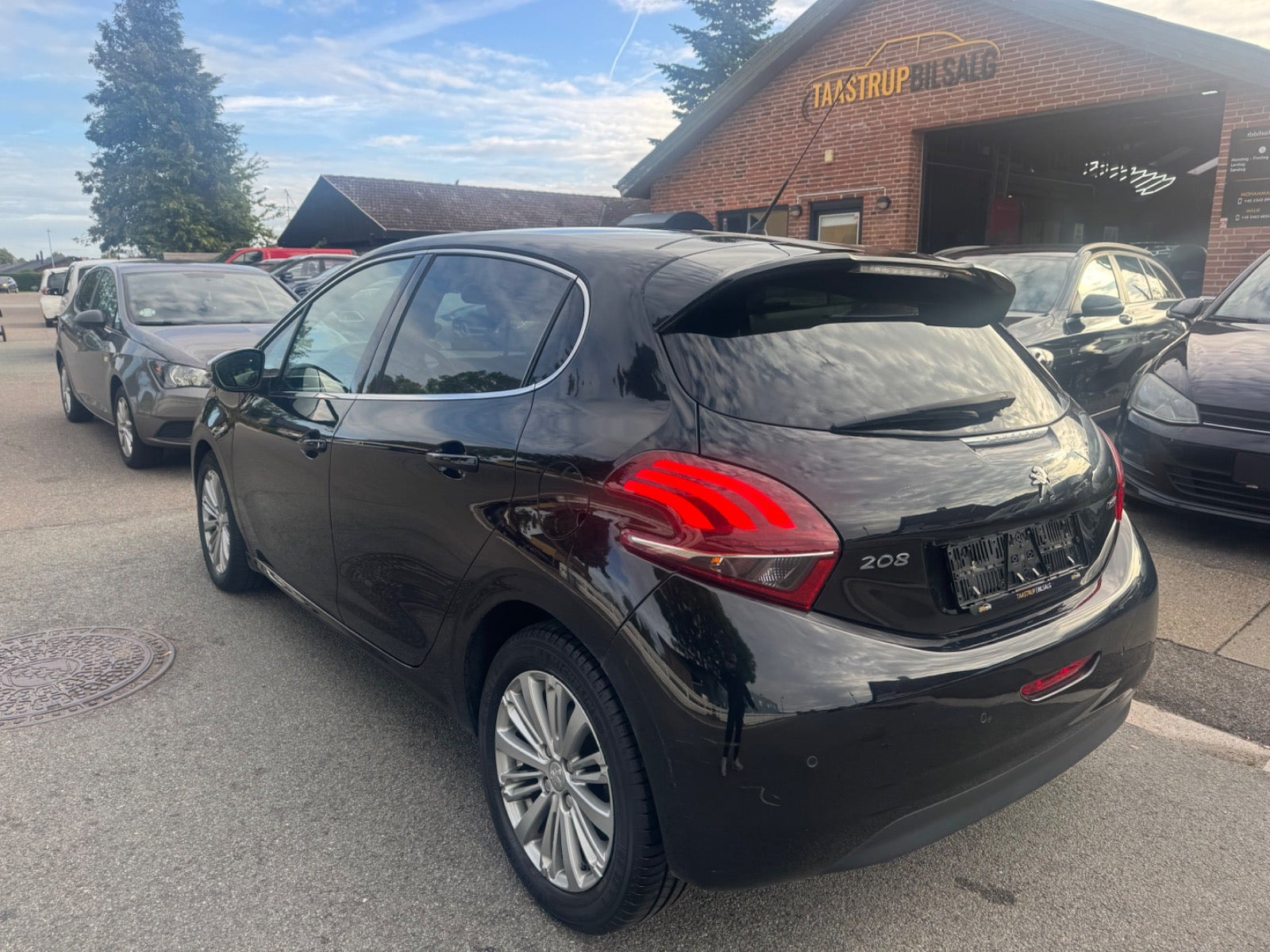undefined Peugeot 208 fra 2016