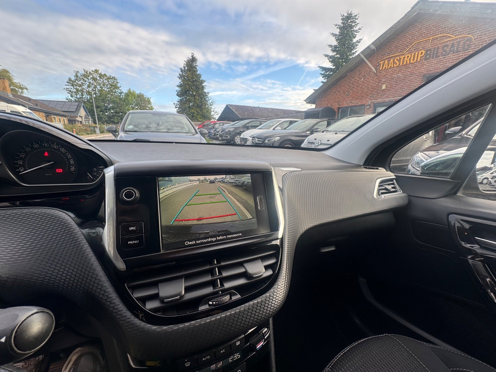 undefined Peugeot 208 fra 2016