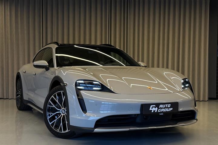 Grå Porsche Taycan 4 fra 2022
