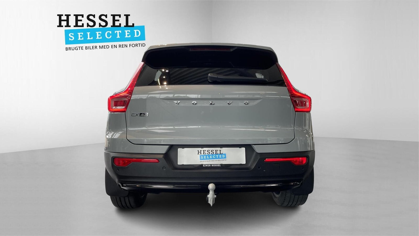 Grå Volvo EX40 fra 2025