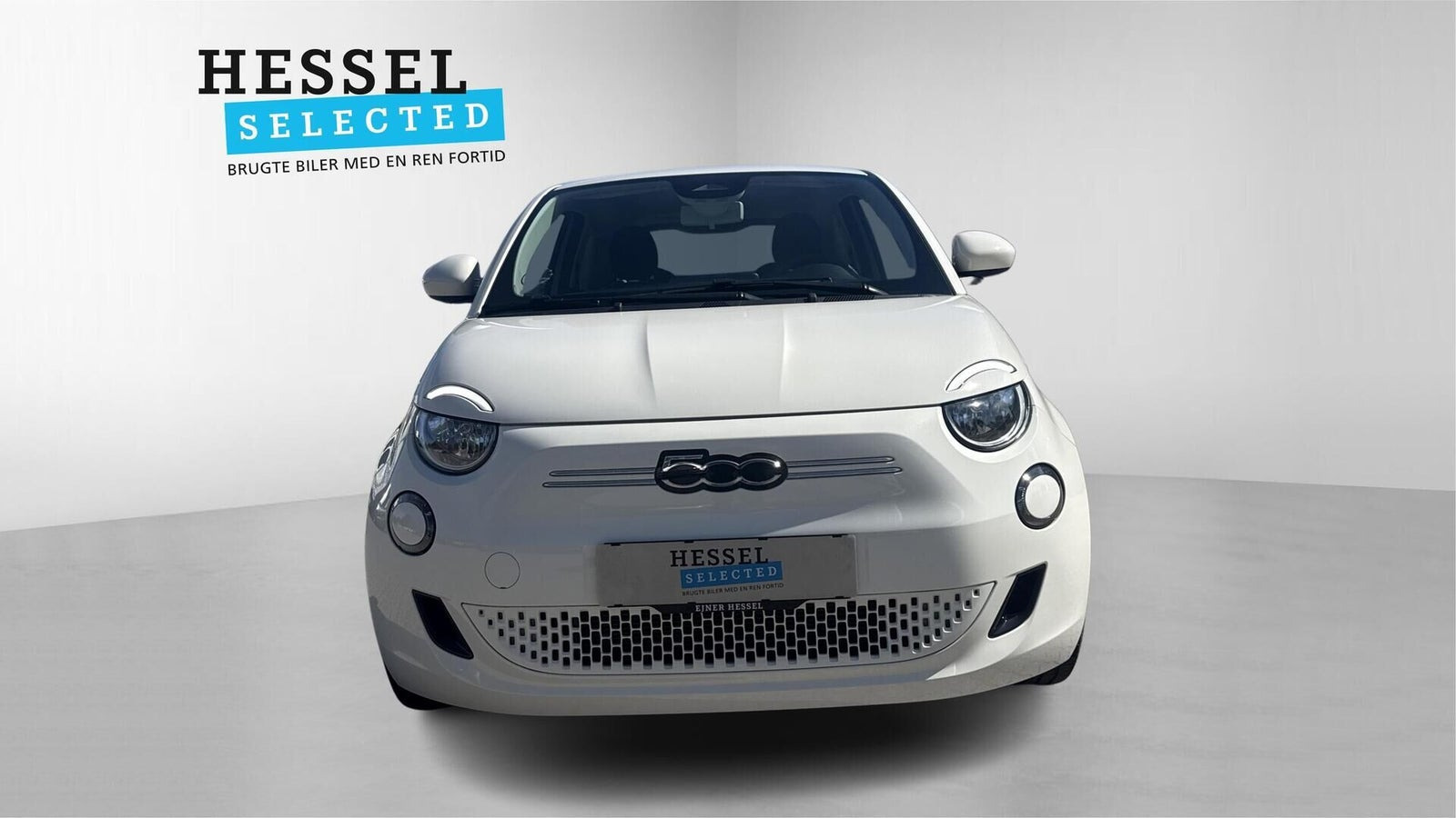 Hvid Fiat 500e fra 2023