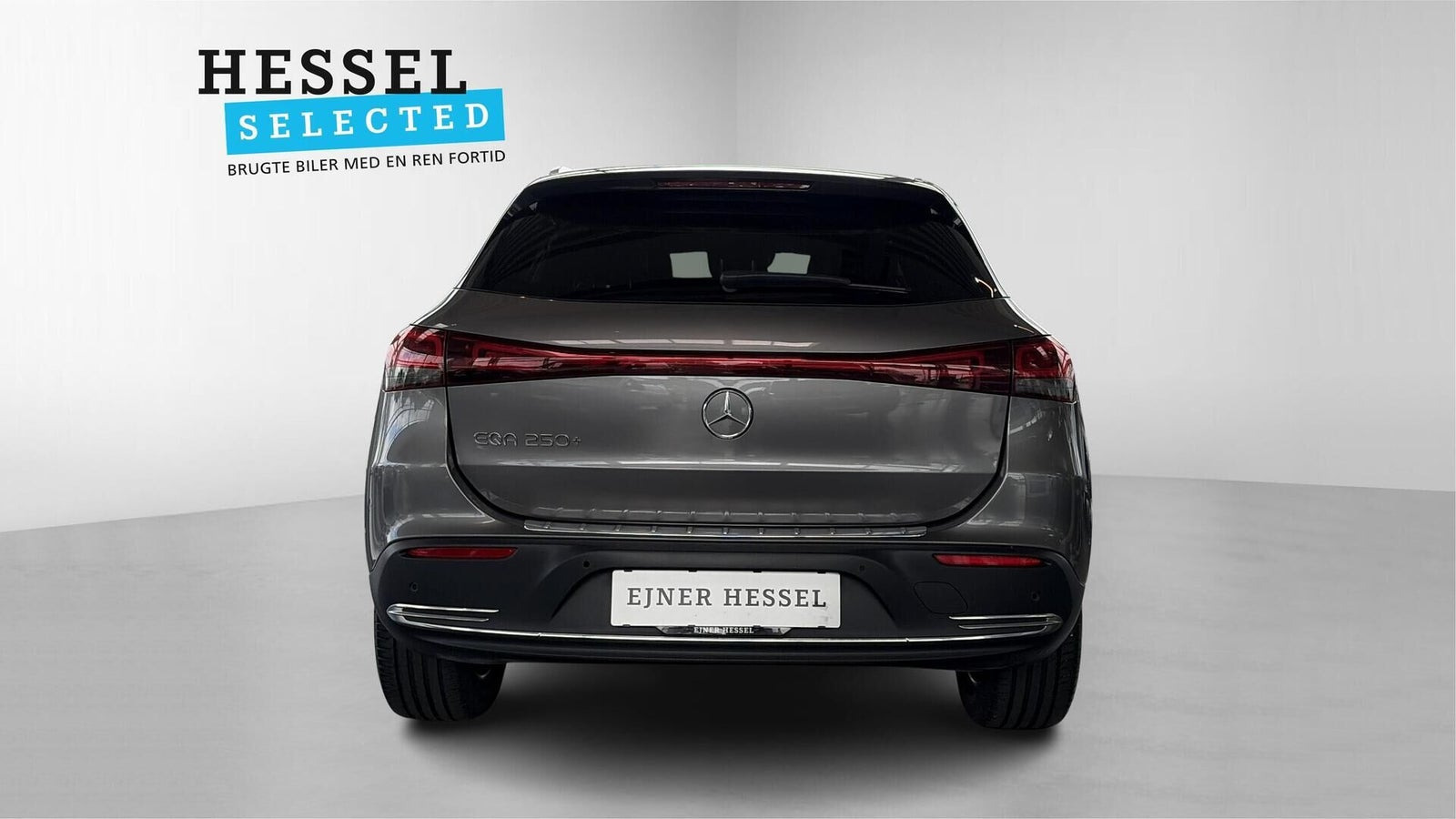 Grå Mercedes EQA250+ fra 2023