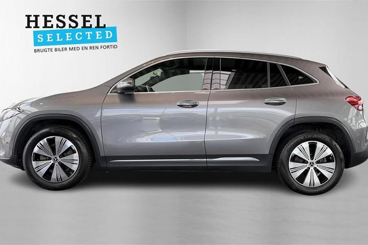 Grå Mercedes EQA250+ fra 2023