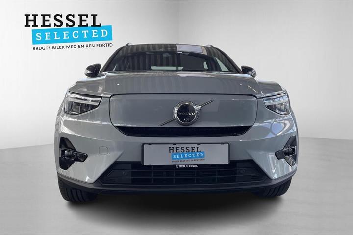 Grå Volvo EX40 fra 2024
