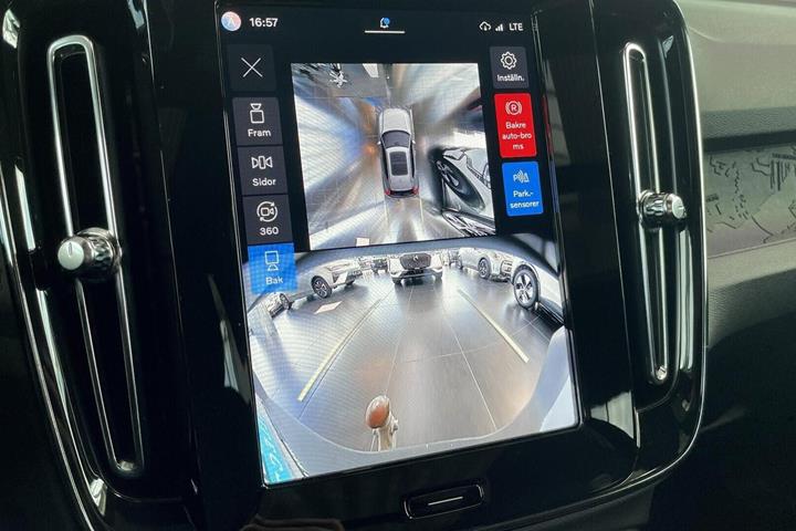 Grå Volvo EX40 fra 2024