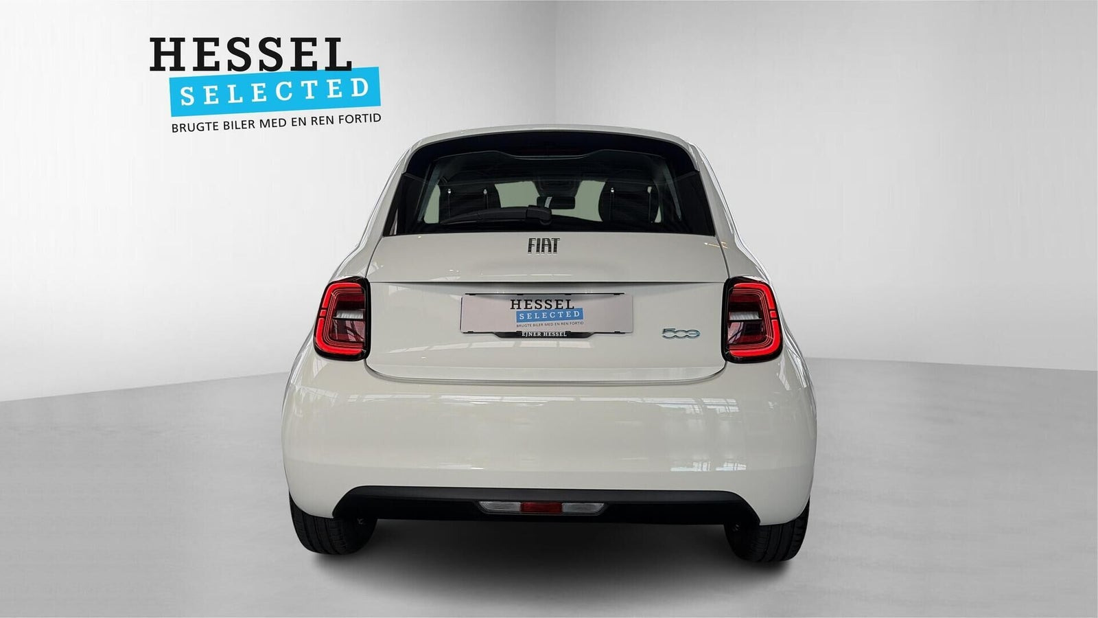 Hvid Fiat 500e fra 2023