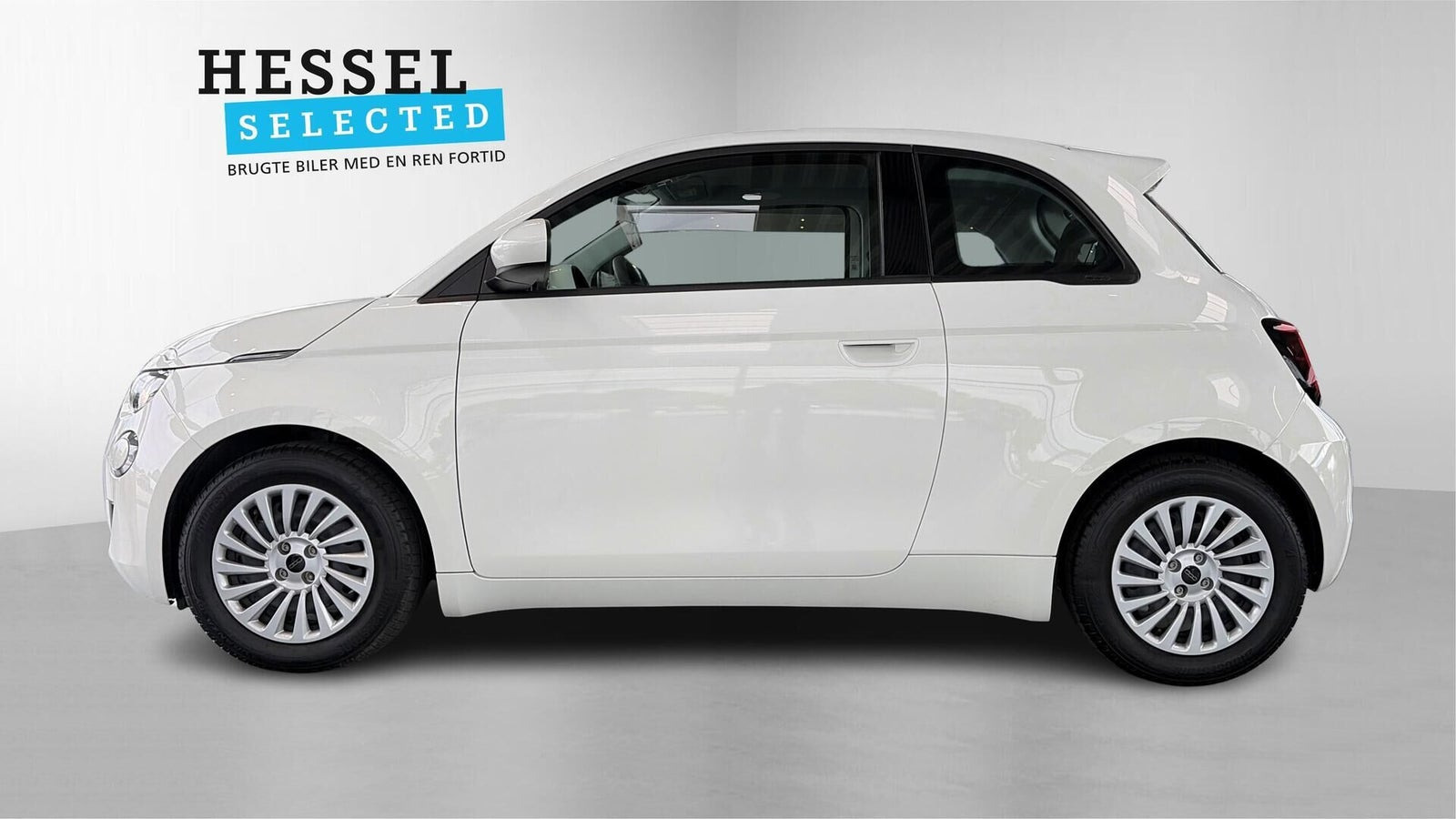 Hvid Fiat 500e fra 2023